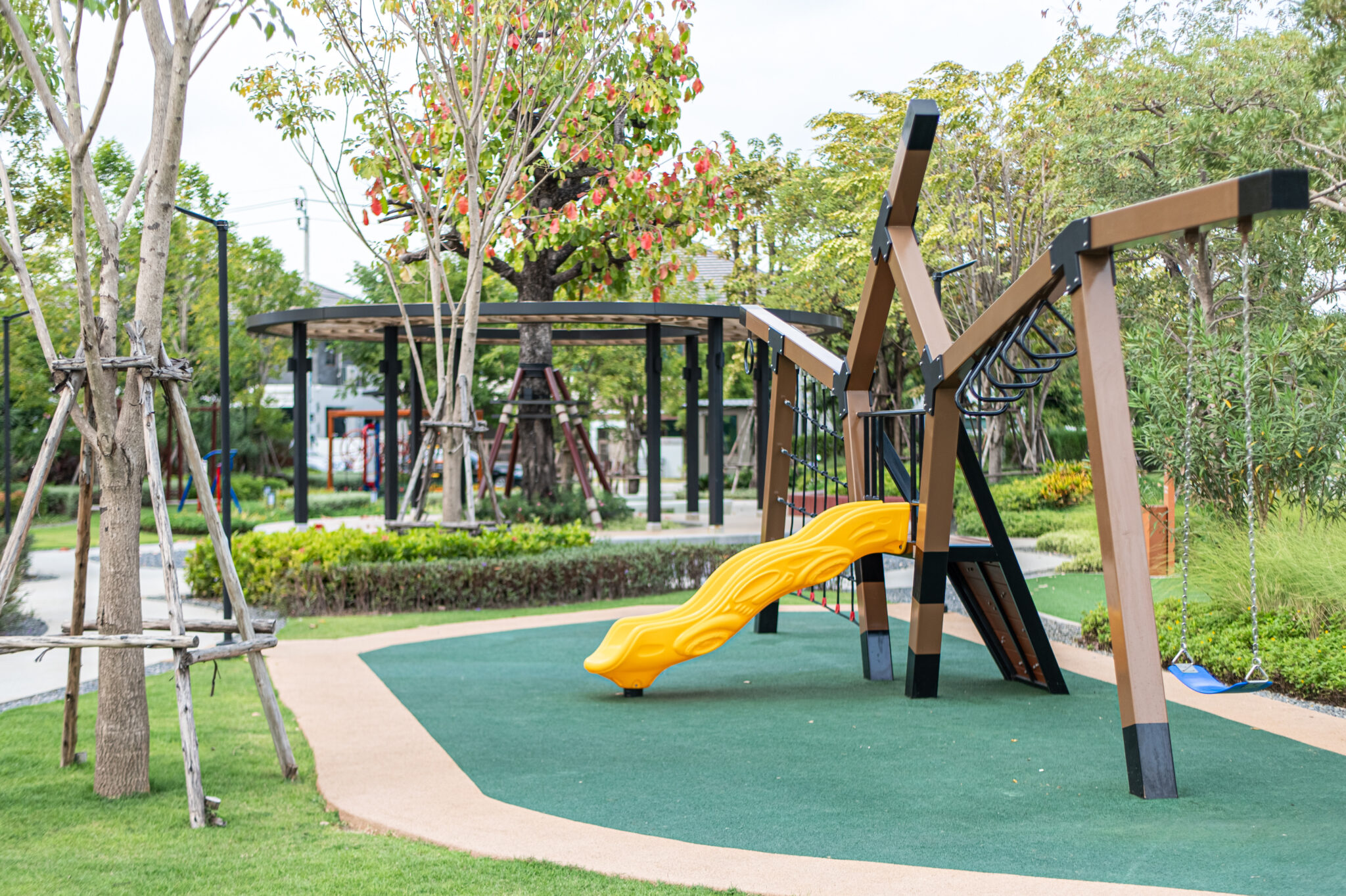 Setthasiri Phahol-Watcharapol Educational_Playground 01