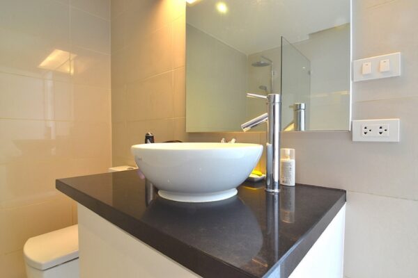 Beautiful 2 bedroom apartment in Bang Rak：圖片 9